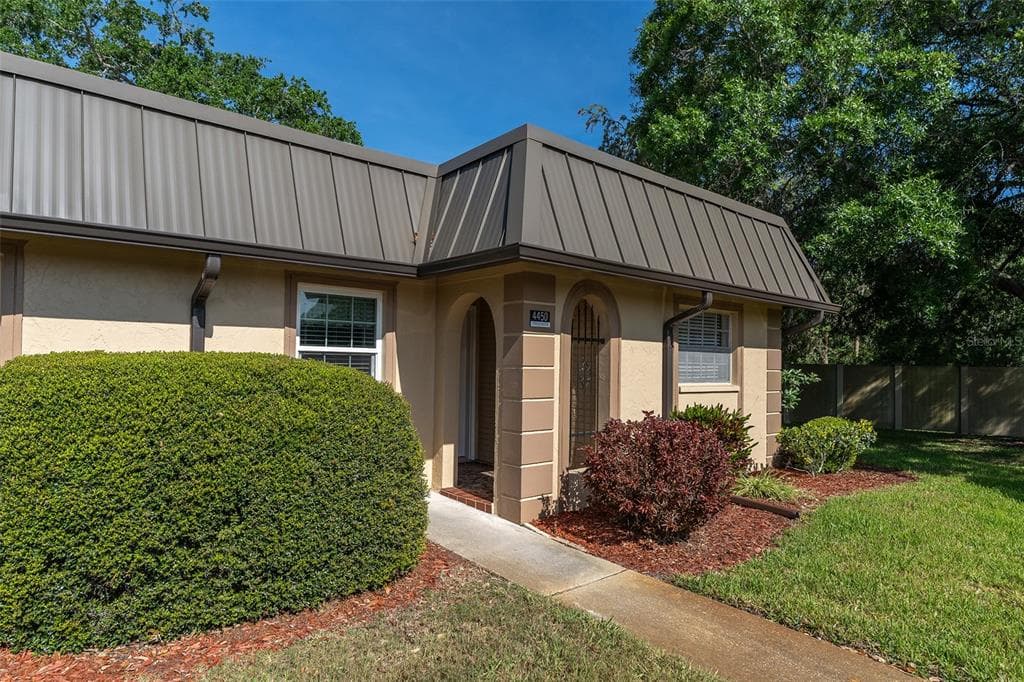 4450 SUNSTATE DRIVE NEW PORT RICHEY, FL 34652