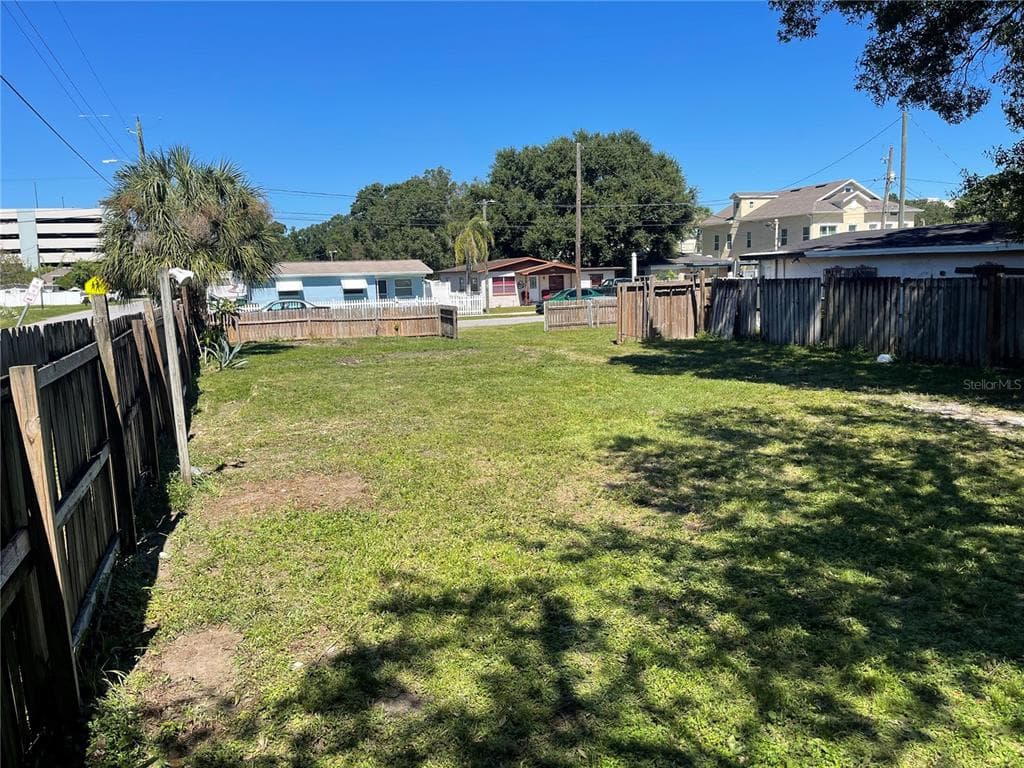 4224 W GREEN STREET TAMPA, FL 33607