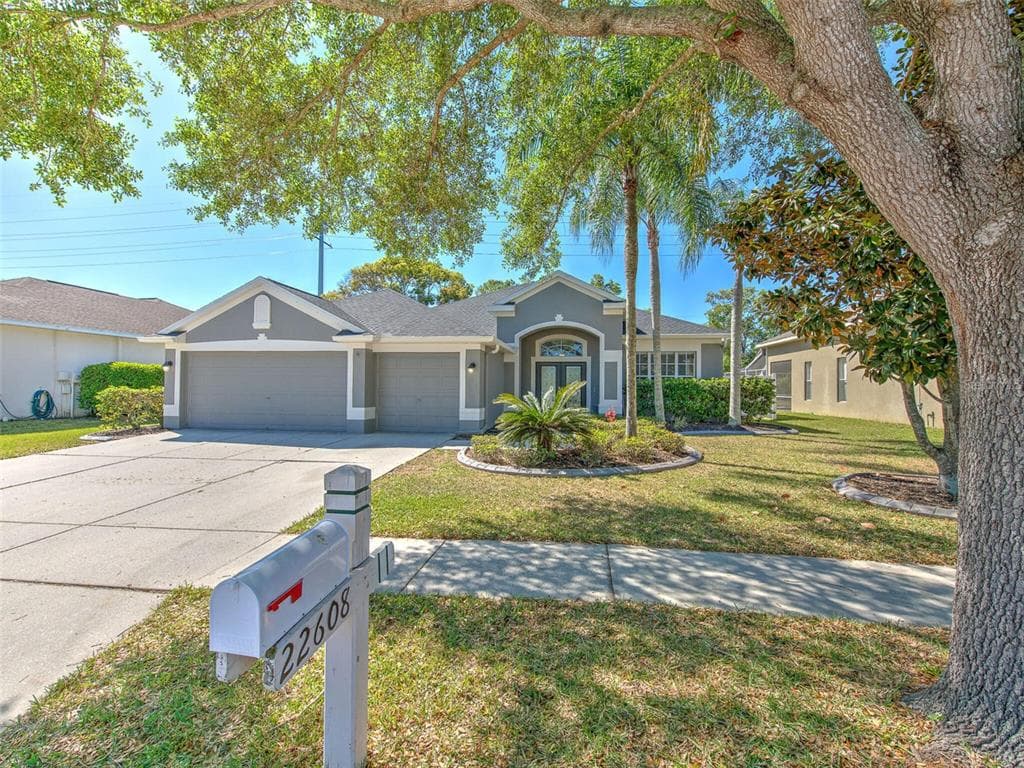 22608 KILLINGTON BOULEVARD LAND O LAKES, FL 34639