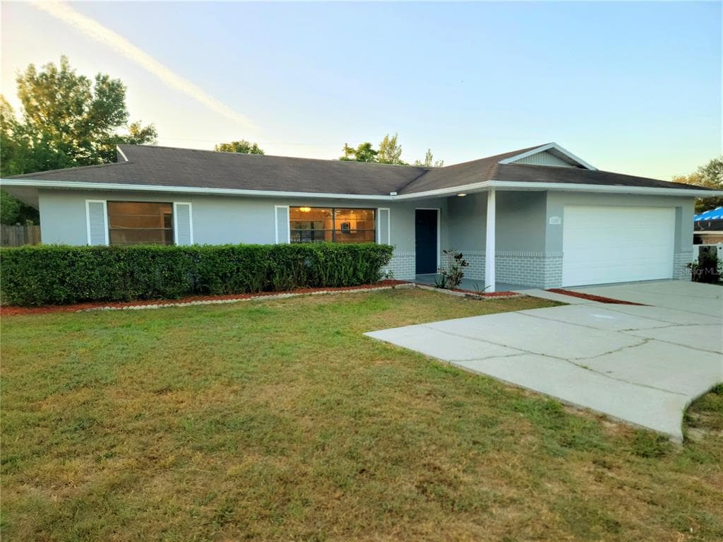 1203 PILGRIM AVENUE DELTONA, FL 32725