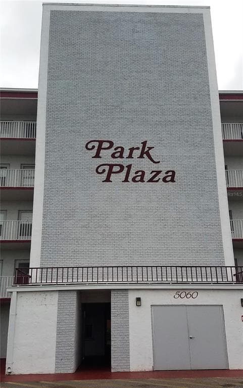 5060 76TH AVENUE N UNIT 410 PINELLAS PARK, FL 33781