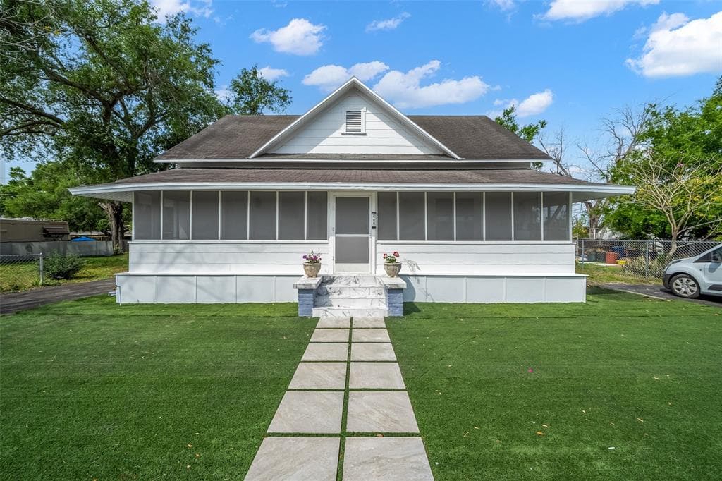 406 NW 4TH AVENUE MULBERRY, FL 33860