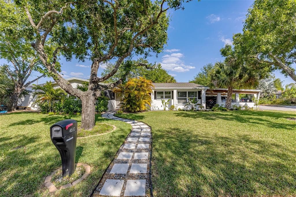 4610 S SHAMROCK ROAD TAMPA, FL 33611