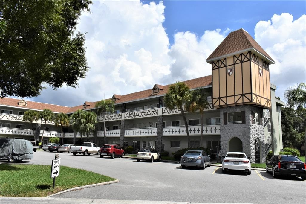 2448 COLUMBIA DRIVE UNIT 72 CLEARWATER, FL 33763