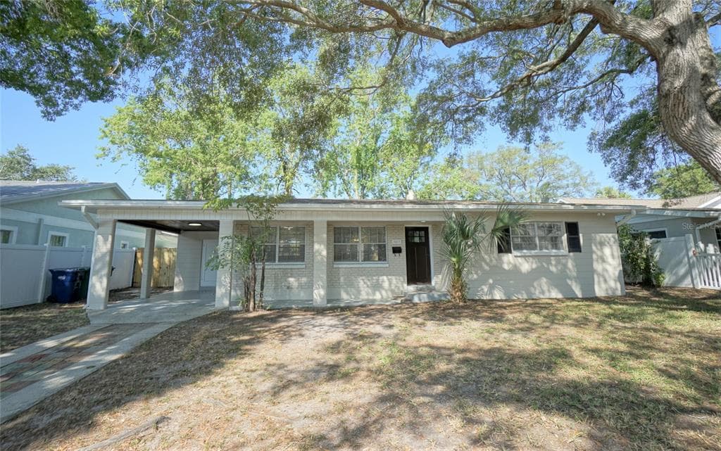 3413 S GARDENIA AVENUE TAMPA, FL 33629
