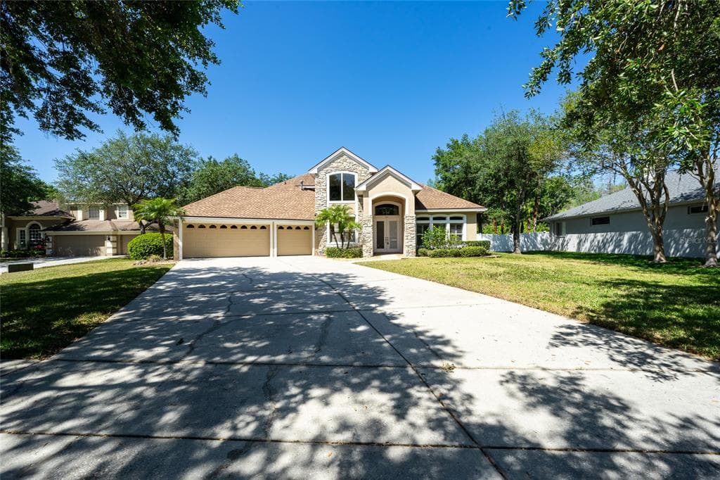19104 MANDARIN GROVE PLACE TAMPA, FL 33647