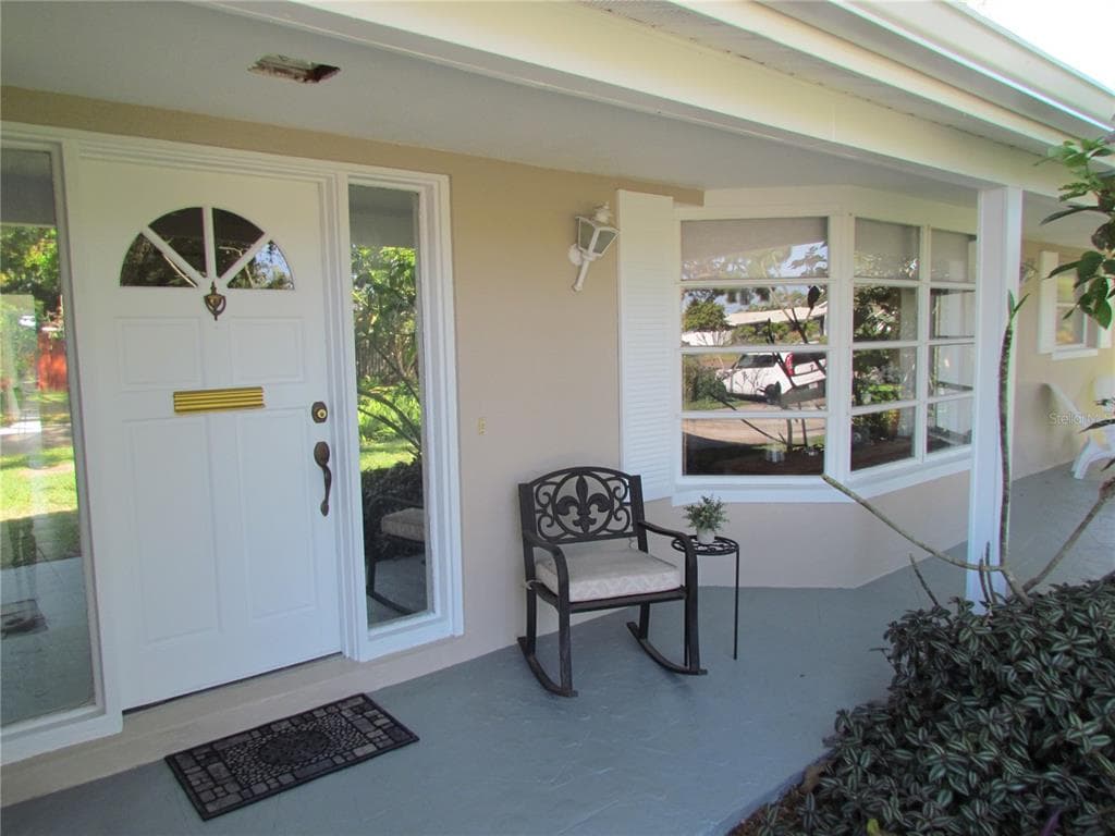 4111 52ND AVENUE S ST PETERSBURG, FL 33711