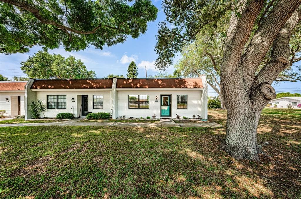 9232 MISSION OAKS BOULEVARD SEMINOLE, FL 33776