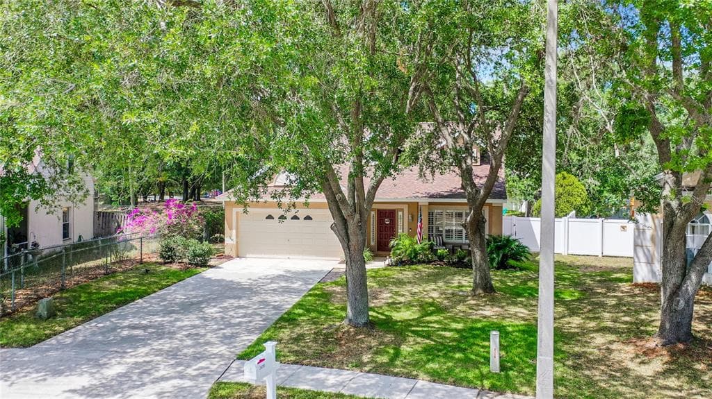 24705 LAUREL RIDGE DR