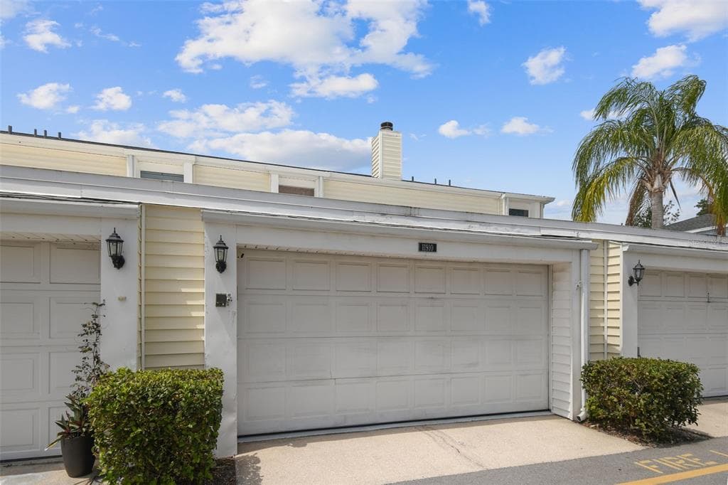 11910 CYPRESS CREST CIRCLE UNIT 0