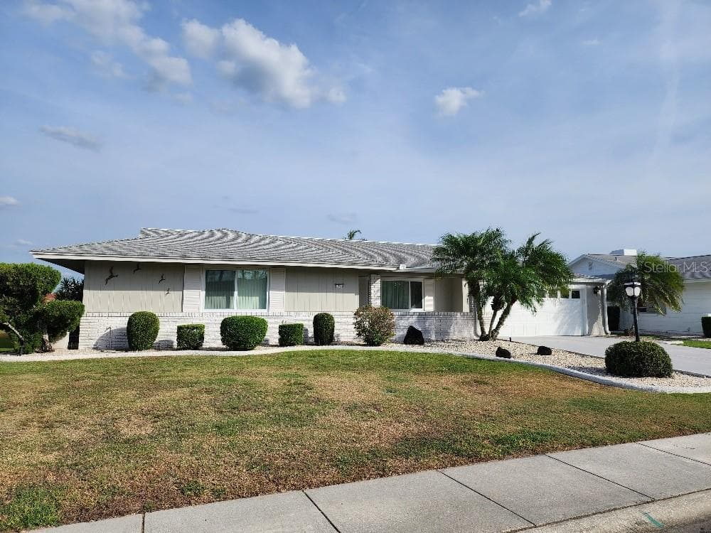 1511 BLACKSTONE CIRCLE SUN CITY CENTER, FL 33573