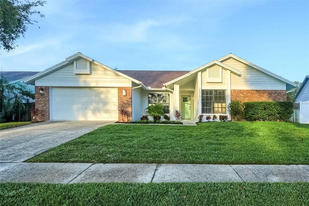 2808 FALLING LEAVES DRIVE VALRICO, FL 33596