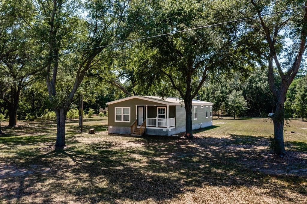 7239 ROOKS DRIVE WESLEY CHAPEL, FL 33545