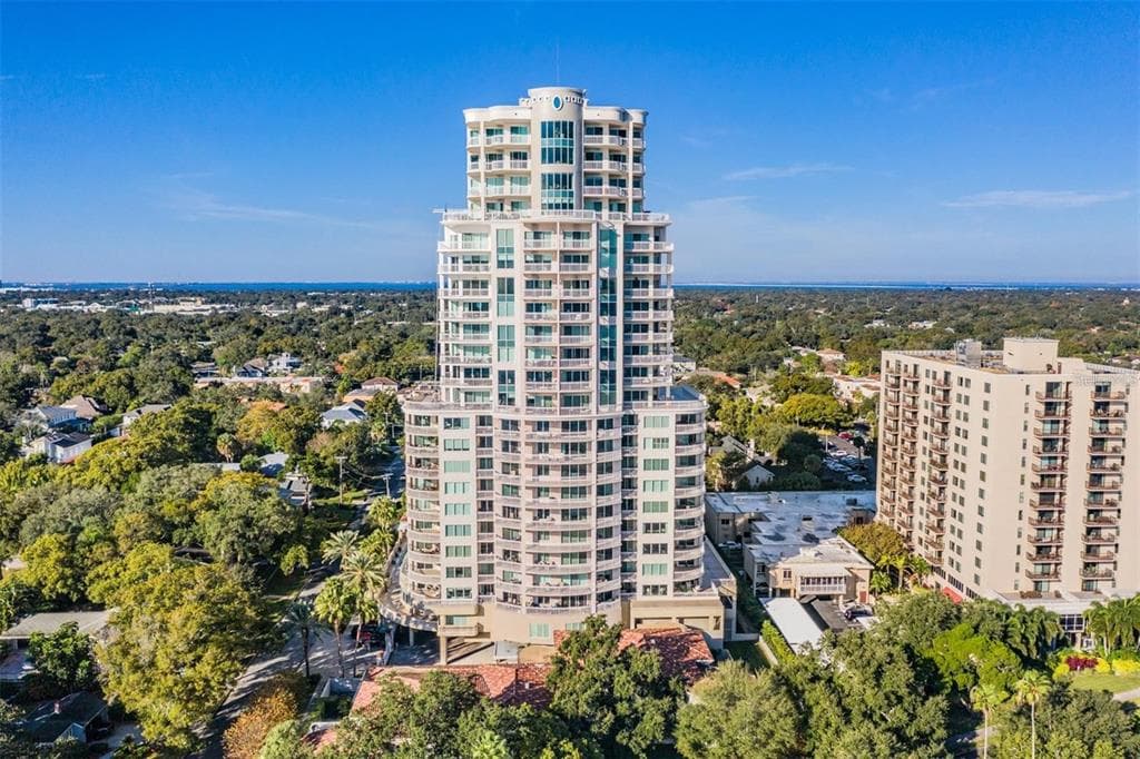 3507 BAYSHORE BOULEVARD UNIT 403 TAMPA, FL 33629
