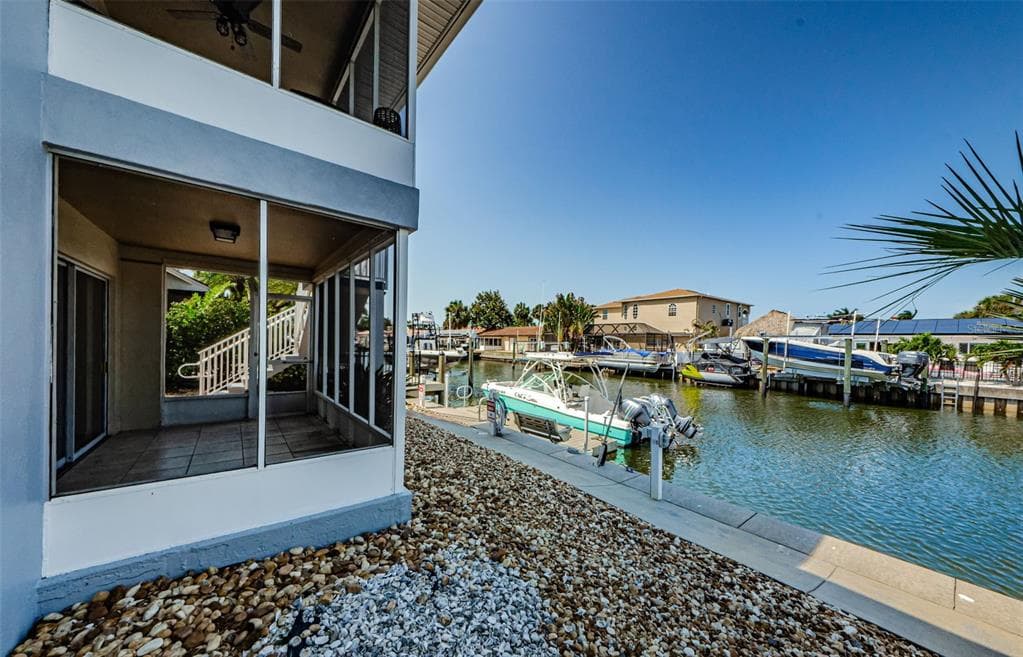 2186 EDYTHE DRIVE UNIT 11 DUNEDIN, FL 34698