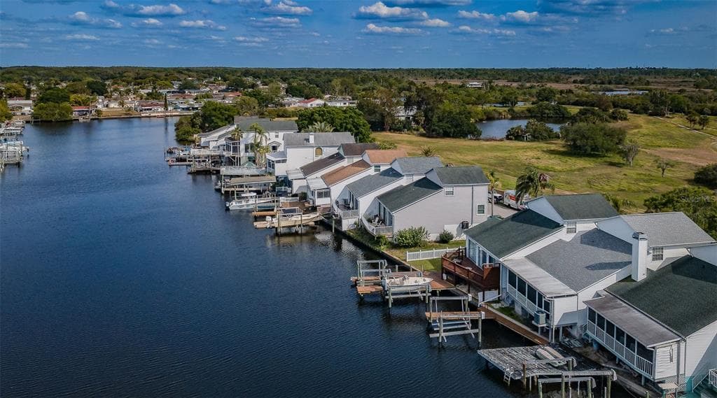 5303 BOARDWALK STREET HOLIDAY, FL 34690