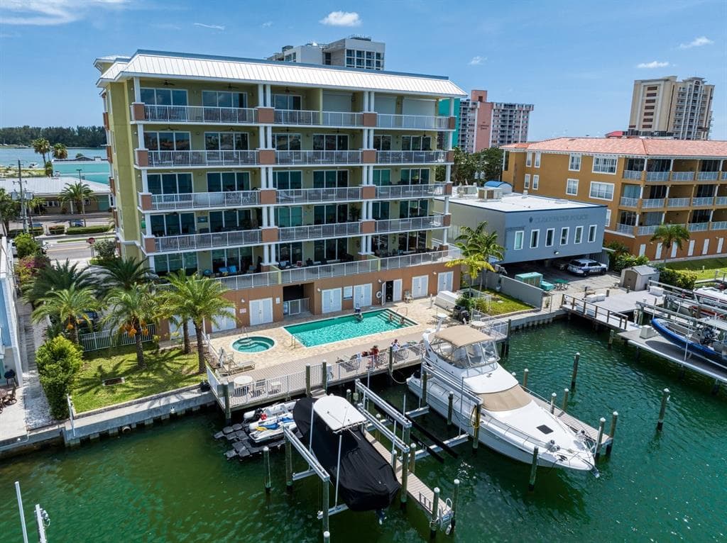 706 BAYWAY BOULEVARD UNIT 202 CLEARWATER, FL 33767