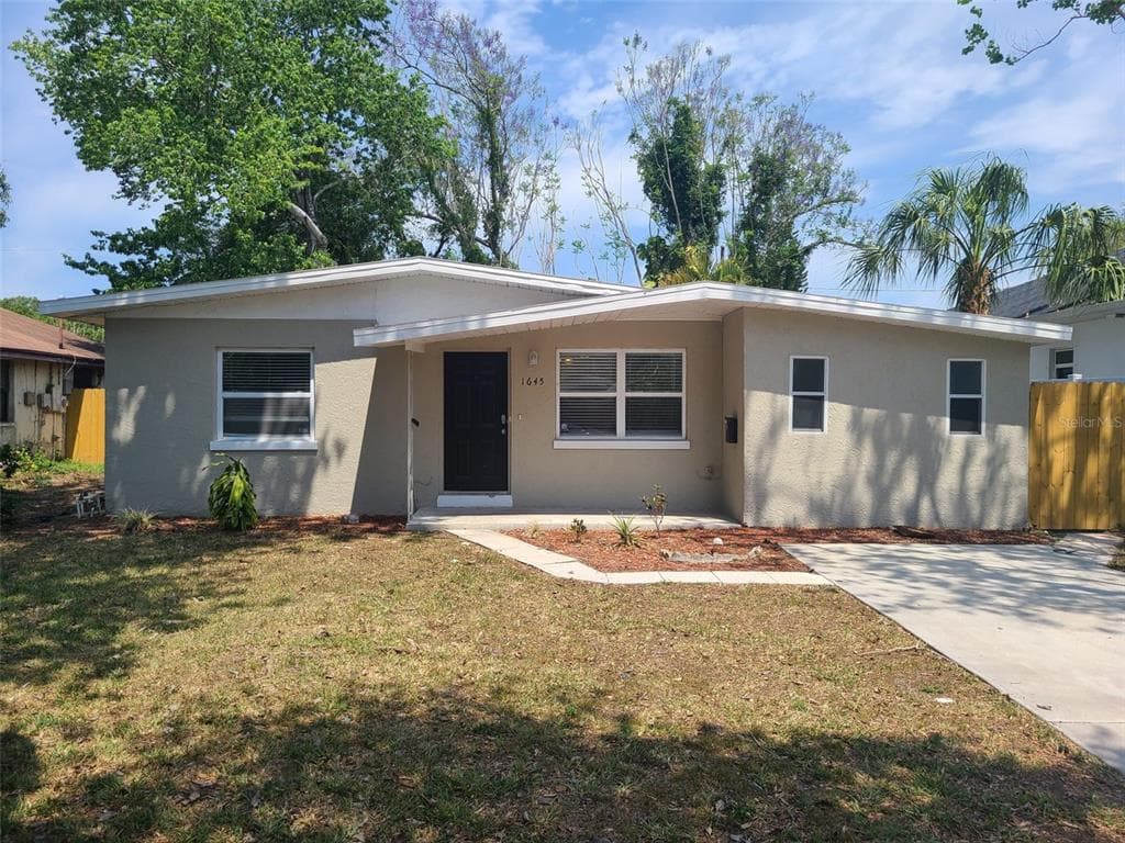 1645 24TH AVENUE N ST PETERSBURG, FL 33713