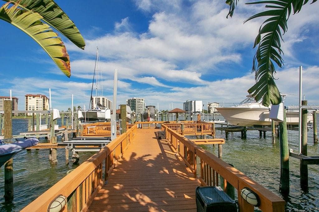 673 BAY ESPLANADE UNIT 209 CLEARWATER, FL 33767