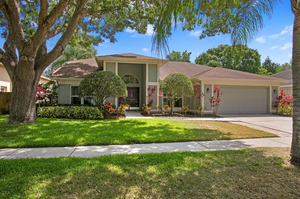 9405 LARKBUNTING DRIVE TAMPA, FL 33647