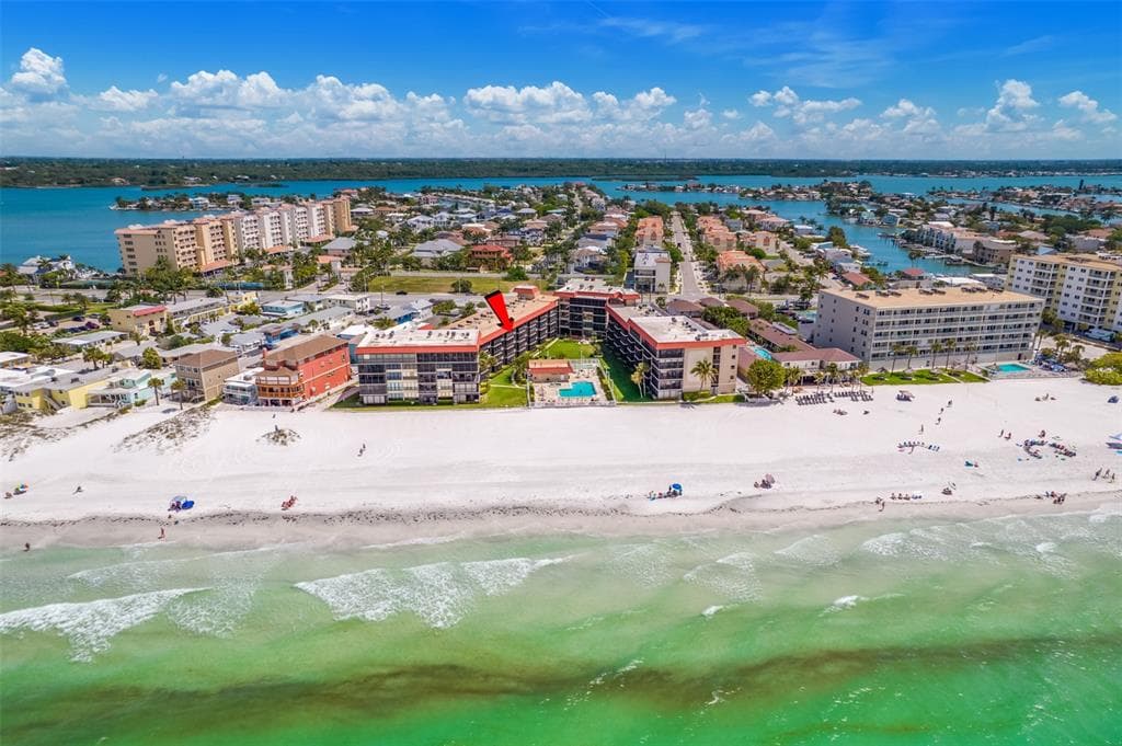 17580 GULF BOULEVARD UNIT 416 REDINGTON SHORES, FL 33708