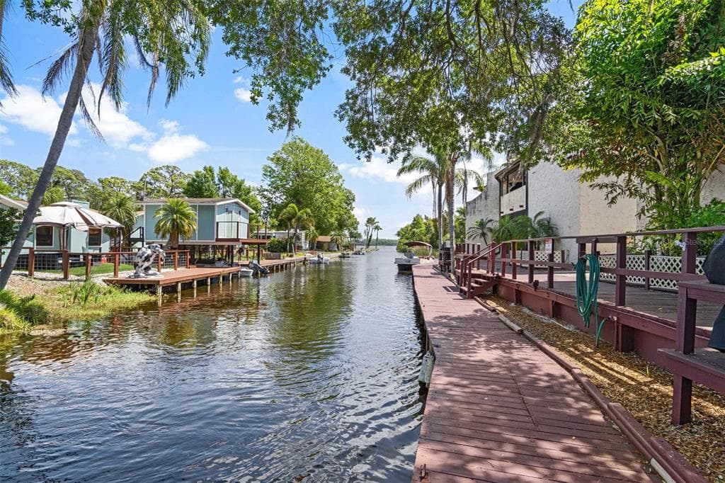2579 CYPRUS DRIVE UNIT 2-210 PALM HARBOR, FL 34684