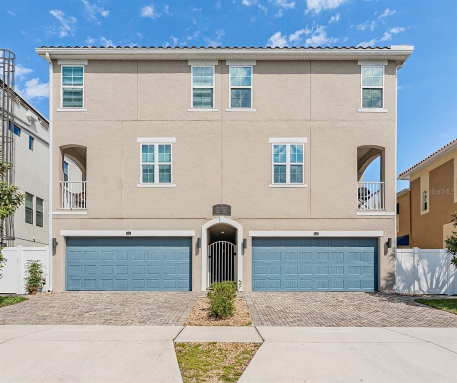 404 S MELVILLE AVENUE UNIT 3