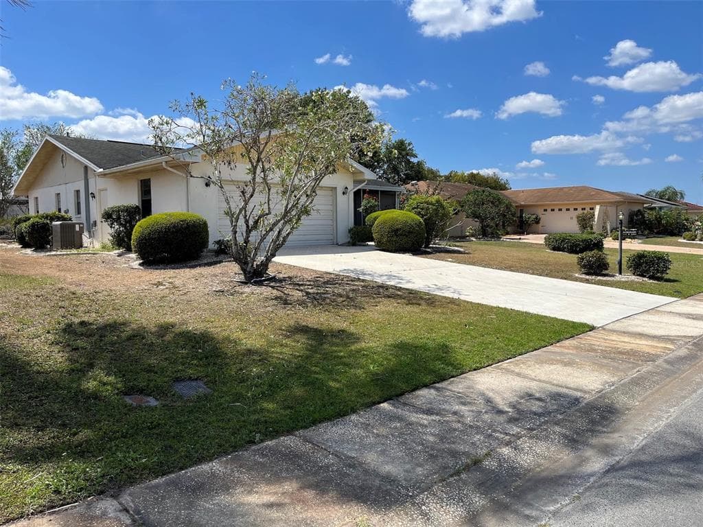 636 FORT DUQUESNA DRIVE SUN CITY CENTER, FL 33573
