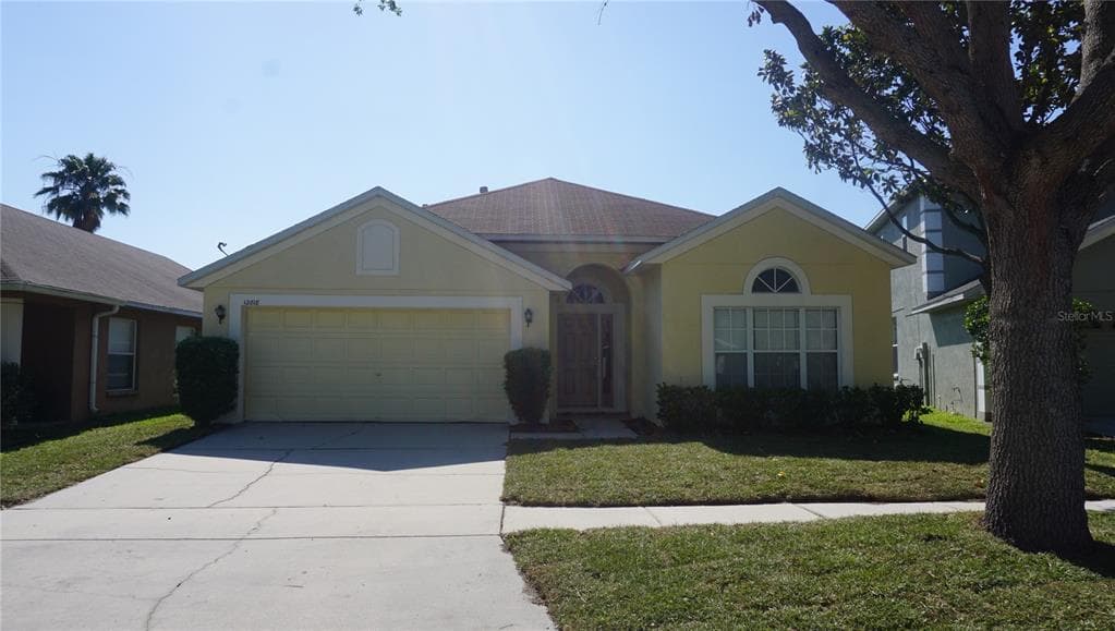 12818 STANDBRIDGE DRIVE RIVERVIEW, FL 33579