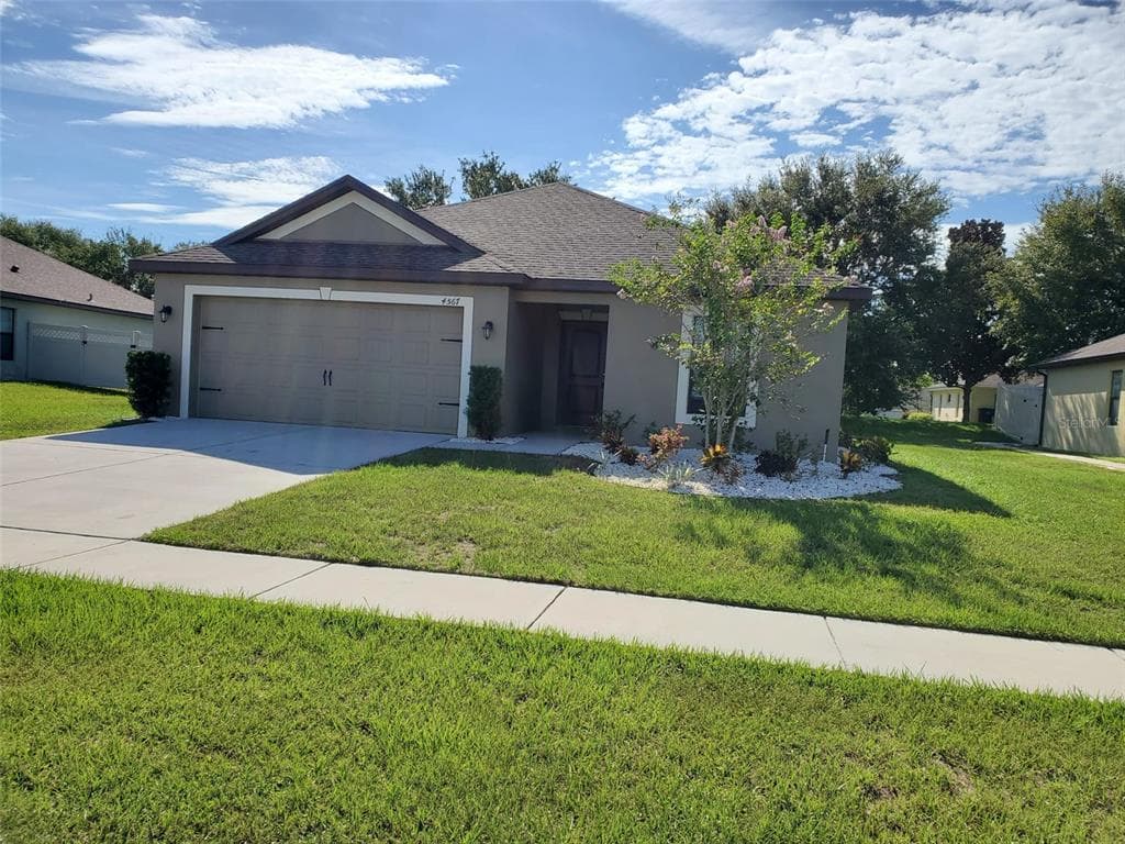 4567 BARBUDA DRIVE TAVARES, FL 32778