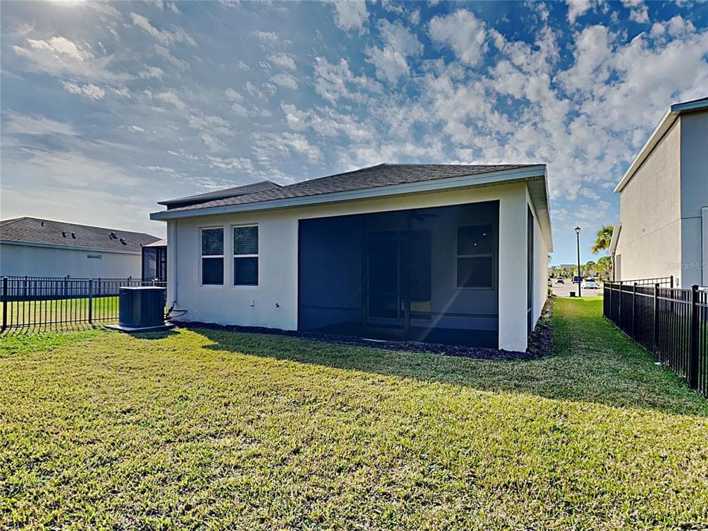 5850 BUNGALOW GROVE COURT PALMETTO, FL 34221