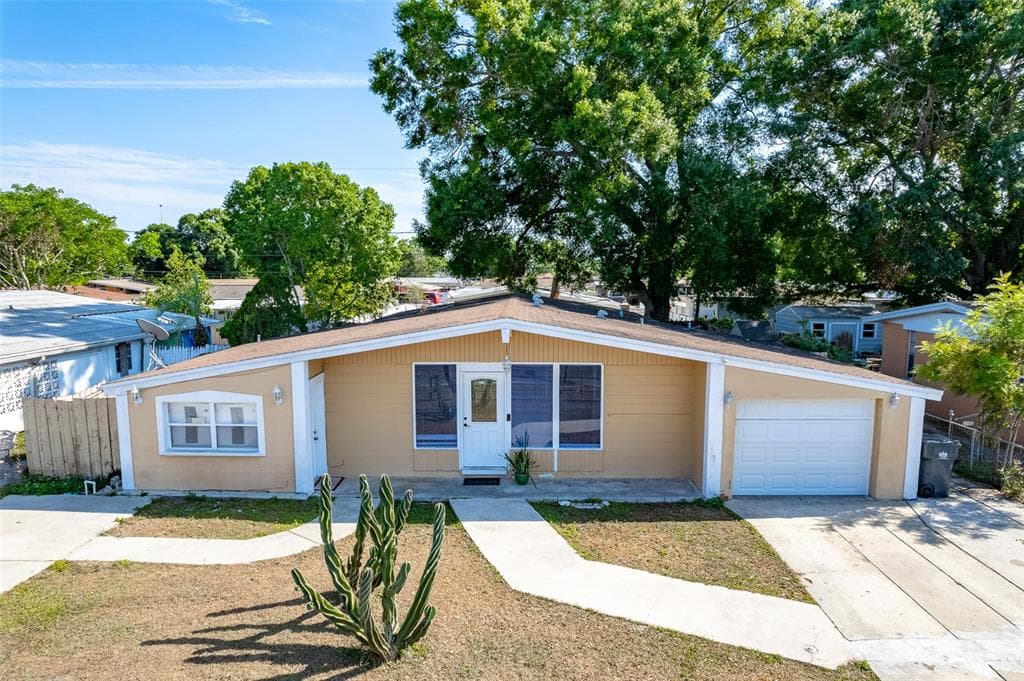 4414 W PARIS STREET TAMPA, FL 33614