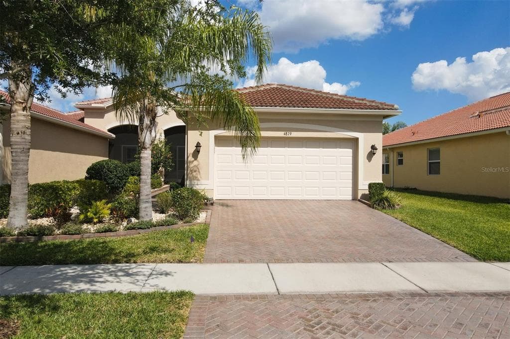 4879 MARBLE SPRINGS CIRCLE WIMAUMA, FL 33598