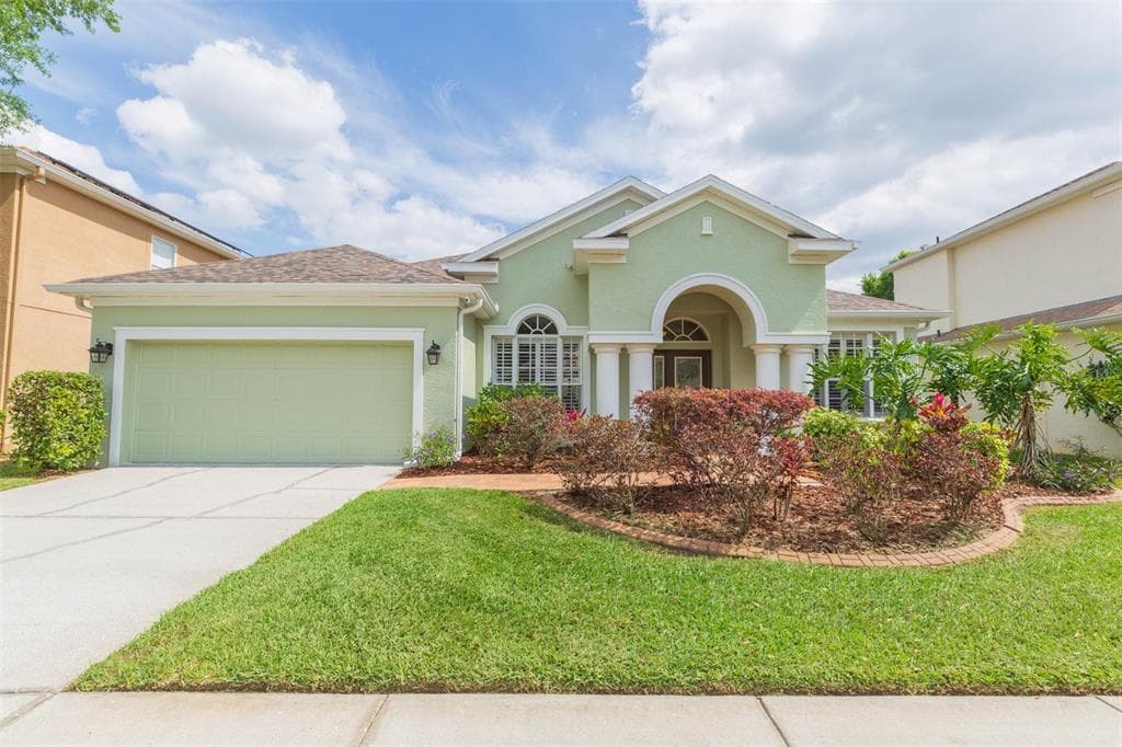 27724 KIRKWOOD CIRCLE WESLEY CHAPEL, FL 33544