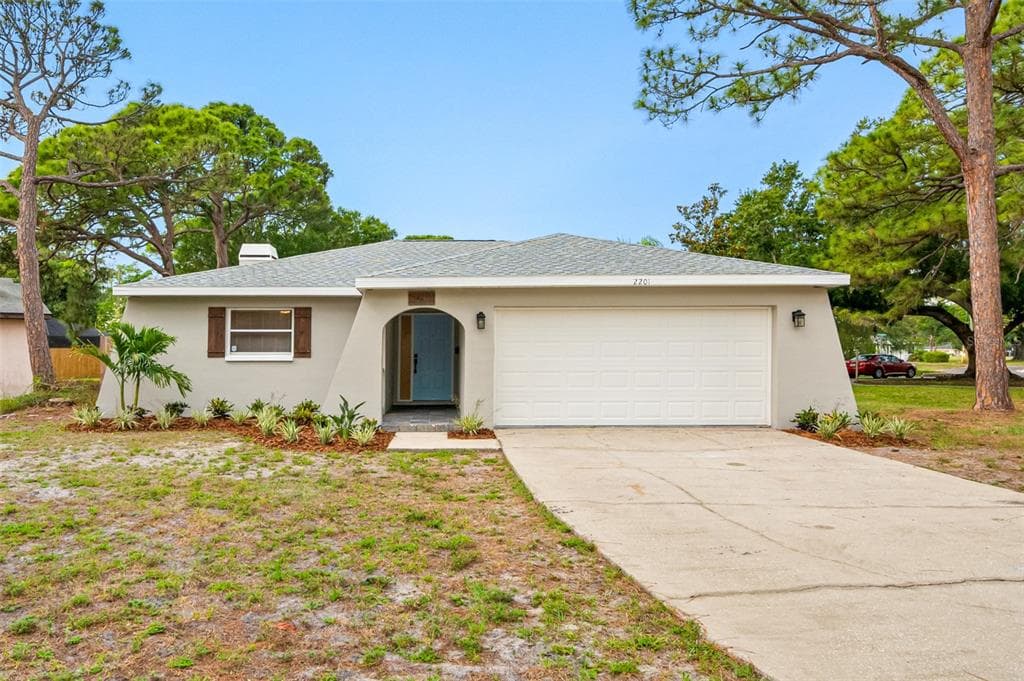 2201 CORONADA WAY S ST PETERSBURG, FL 33712