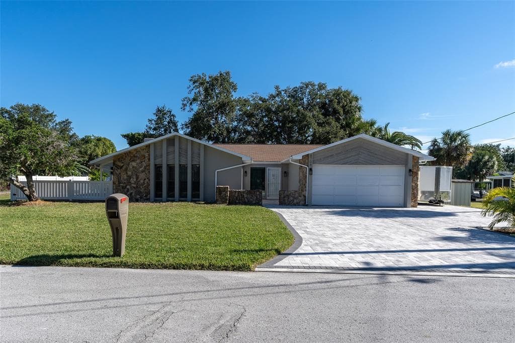 8704 BETTY STREET PORT RICHEY, FL 34668