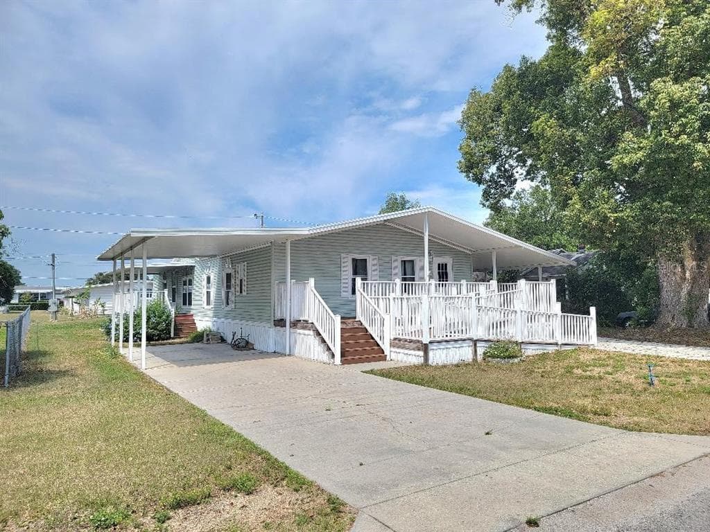 5121 HILL DRIVE ZEPHYRHILLS, FL 33542