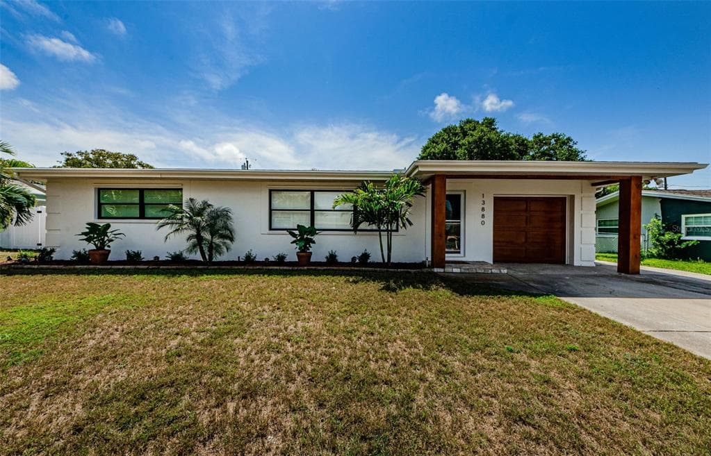 13880 BERMUDA DRIVE SEMINOLE, FL 33776