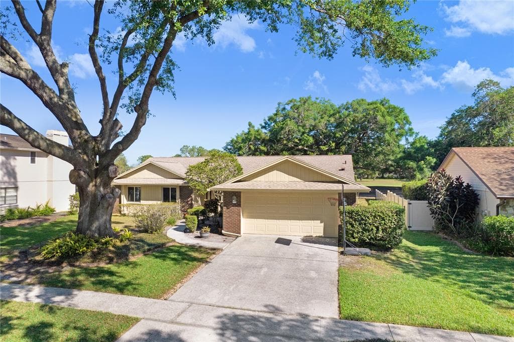 4617 LANDSCAPE DRIVE TAMPA, FL 33624