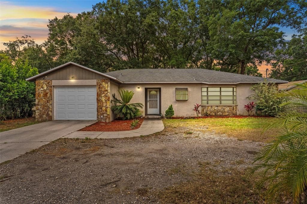 12769 MORRIS BRIDGE ROAD THONOTOSASSA, FL 33592
