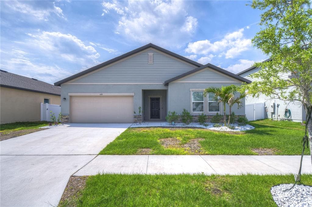 458 4TH AVENUE NW RUSKIN, FL 33570
