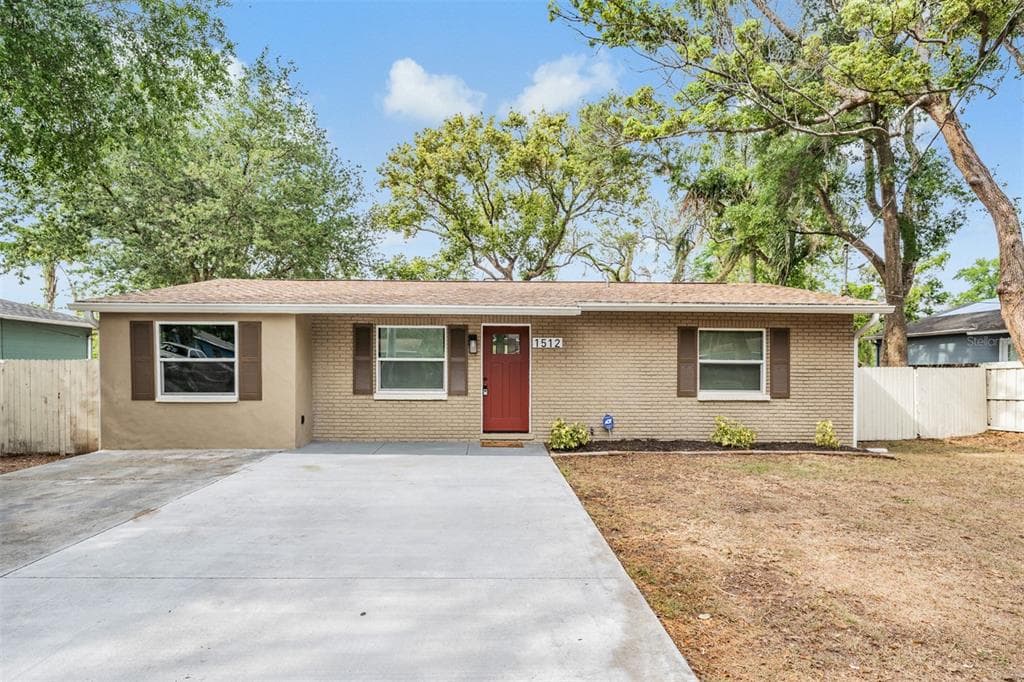 1512 E HANNA AVENUE TAMPA, FL 33610