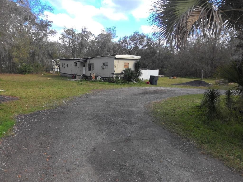 3910 EWELL ROAD LAKELAND, FL 33811