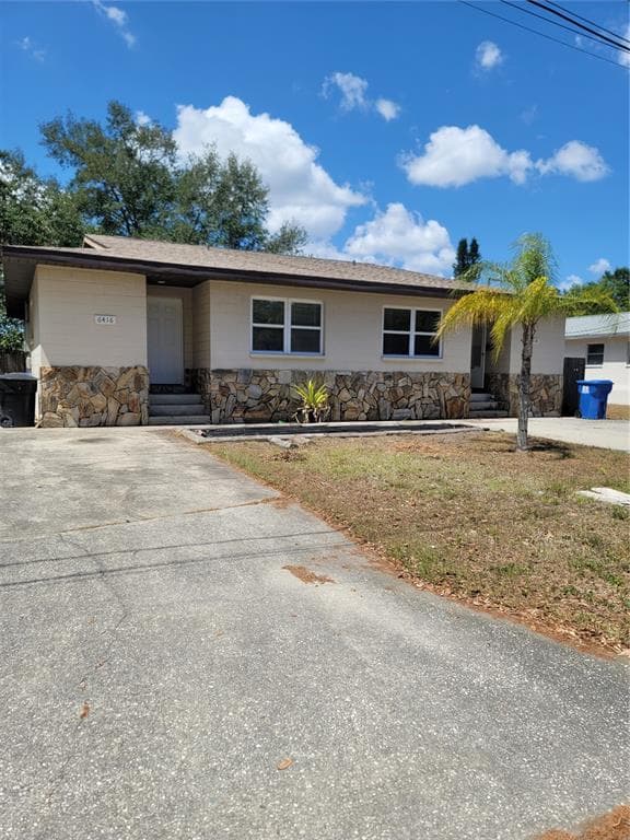 6416 FARRAND AVENUE N ST PETERSBURG, FL 33702