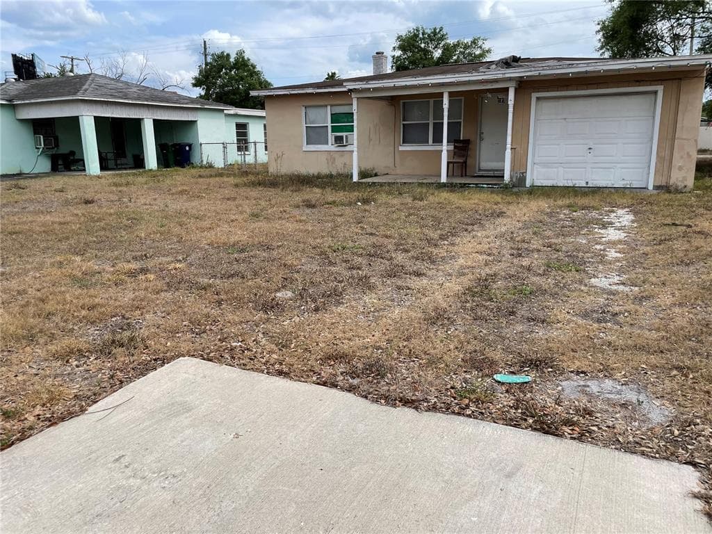 3920 WATROUS AVENUE W TAMPA, FL 33629