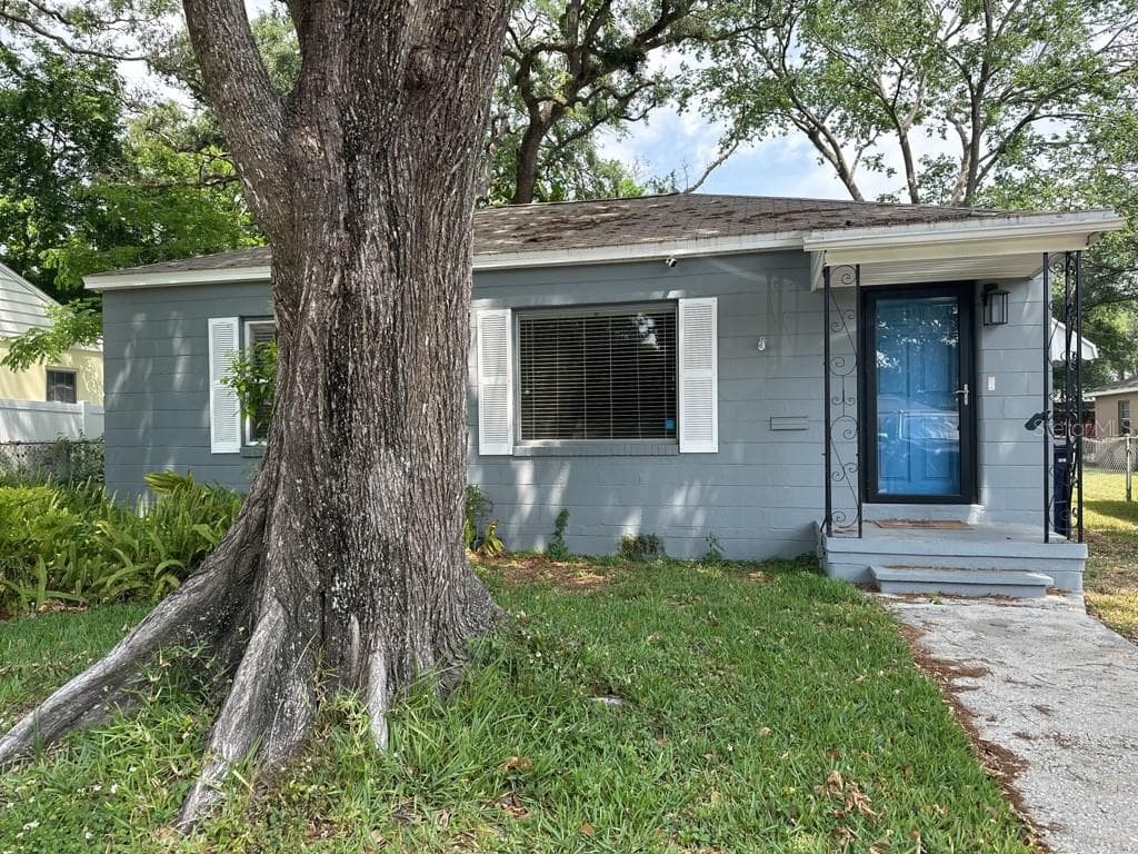 815 W PLYMOUTH STREET TAMPA, FL 33603