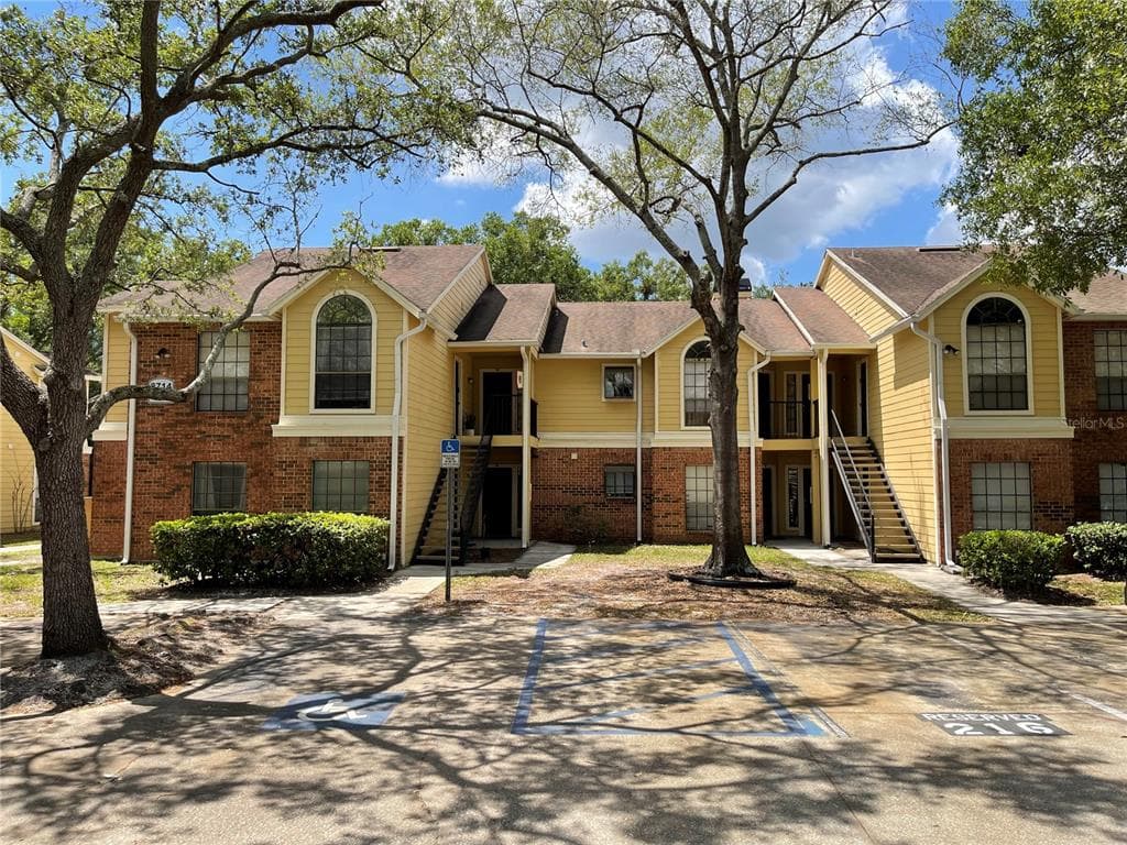8714 MALLARD RESERVE DRIVE UNIT 104 TAMPA, FL 33614