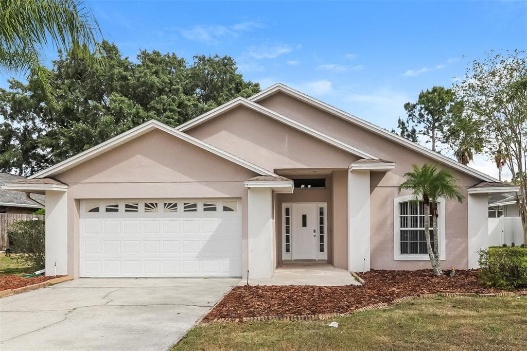 2132 GLEN HEIGHTS PLACE LAKELAND, FL 33813