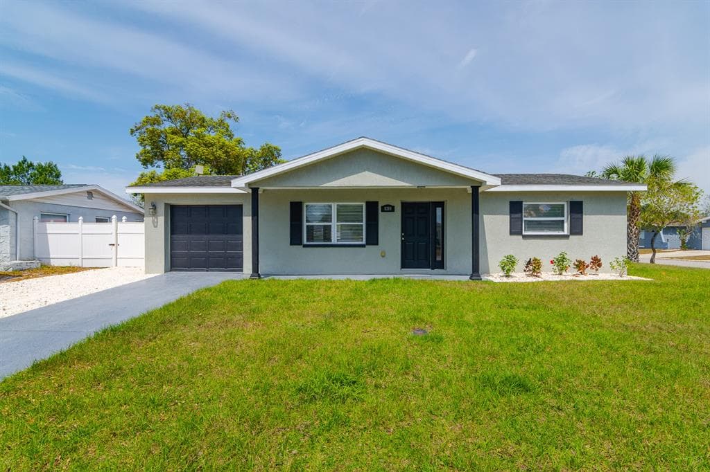 8209 MONARCH DRIVE PORT RICHEY, FL 34668