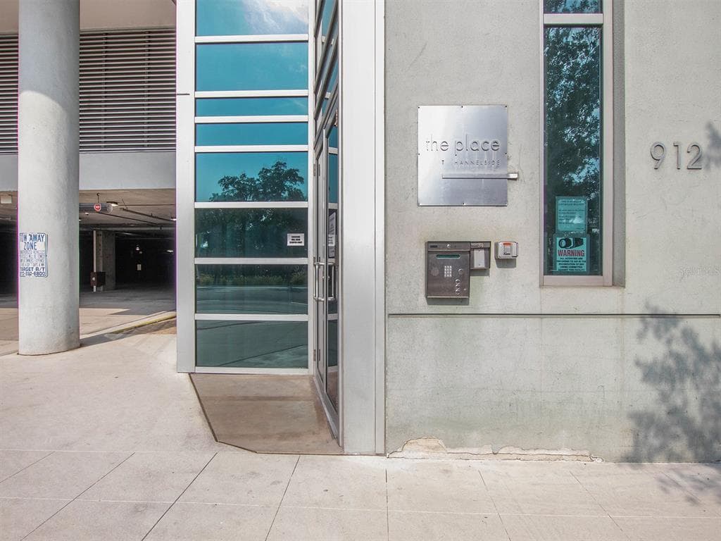 111 N 12TH STREET UNIT 1305 TAMPA, FL 33602